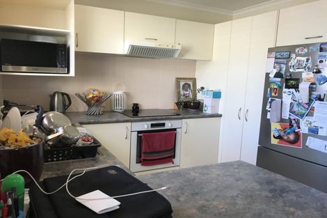 Photo of property in 48 Castlefinn Drive, Weymouth, Auckland, 2103