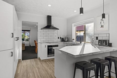 Photo of property in 5 Wilton Row, Taradale, Napier, 4112