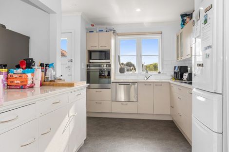 Photo of property in 1a Whimp Avenue, Onerahi, Whangarei, 0110