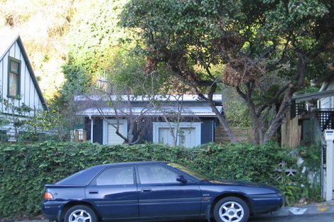 Photo of property in 32 Shakespeare Road, Bluff Hill, Napier, 4110