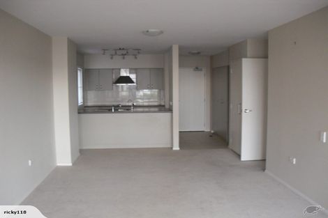 Photo of property in 1/45 Haven Drive, East Tamaki, Auckland, 2013