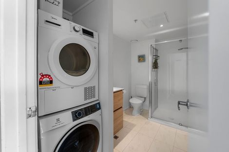 Photo of property in Atlas Apartments, 17/49 Maunganui Road, Mount Maunganui, 3116