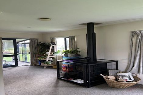 Photo of property in 45 Koputaroa Road, Levin, 5575