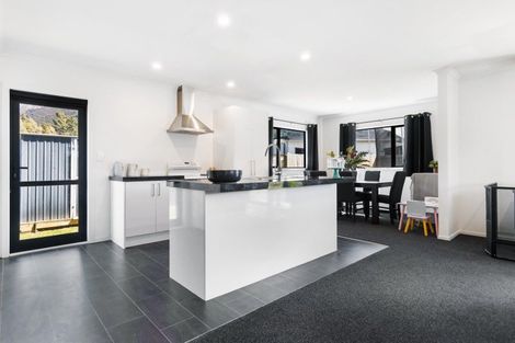 Photo of property in 6 Little Maude Drive, Lake Hawea, Wanaka, 9382