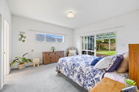 Photo of property in 26 Dannemora Drive, Dannemora, Auckland, 2016