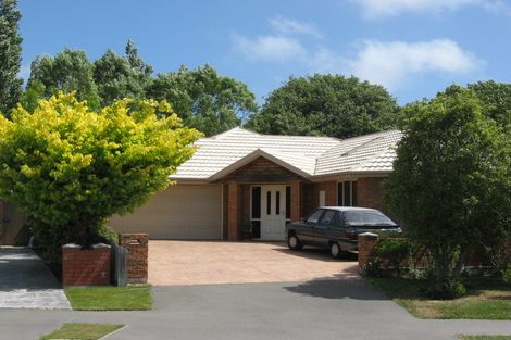 Photo of property in 35 Chesterfield Mews, Russley, Christchurch, 8042