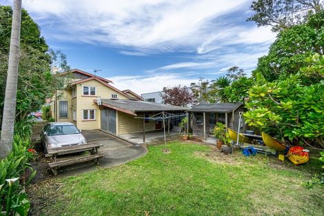 Photo of property in 9 Merani Street, Narrow Neck, Auckland, 0622