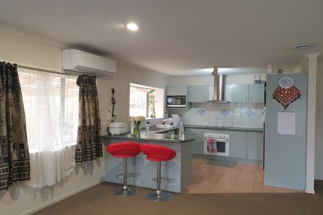 Photo of property in 3 Parkridge Way, Henderson, Auckland, 0612