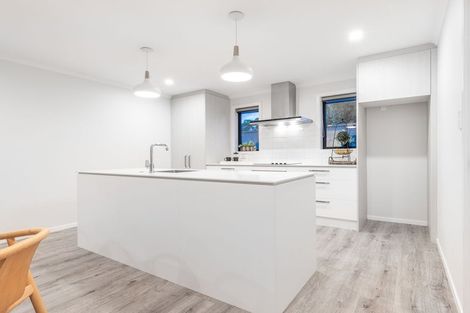 Photo of property in 1 Catherine Lane, Levin, 5510