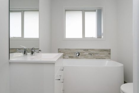 Photo of property in 10 Kara Place, Wharewaka, Taupo, 3330