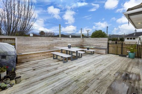 Photo of property in 16 Robertson Street, Elderslea, Upper Hutt, 5018