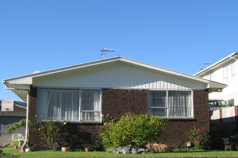 Photo of property in 7 Tiroiti Grove, Stokes Valley, Lower Hutt, 5019