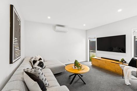 Photo of property in 75 Glenvar Ridge Road, Long Bay, Auckland, 0630