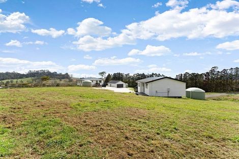 Photo of property in 233 Trigg Road, Kumeu, 0891