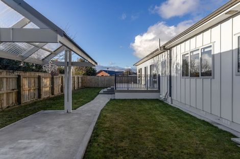 Photo of property in 37 Fairfield Road, Levin, 5510