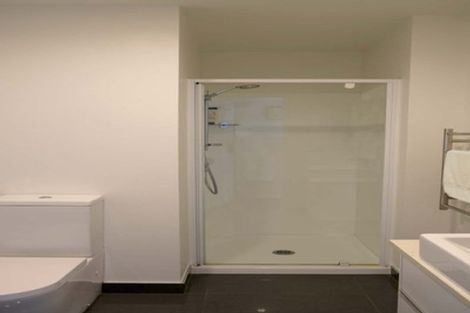 Photo of property in Henry Walton Flats, 8/2 Upper Queen Street, Auckland Central, Auckland, 1010