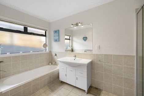 Photo of property in 13 Edwin Grove, Bethlehem, Tauranga, 3110