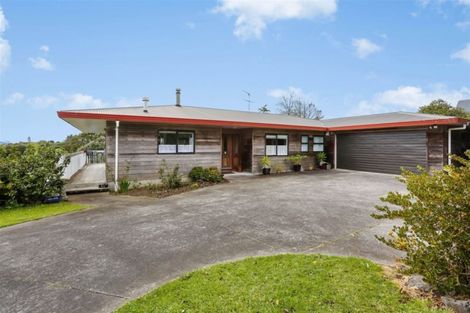 Photo of property in 150 Kaipara Road, Papakura, 2582