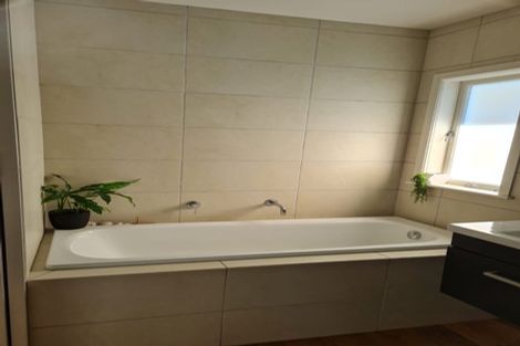 Photo of property in 34 Williamson Avenue, Belmont, Auckland, 0622