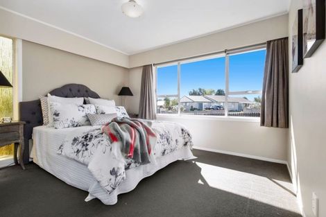 Photo of property in 34 Trentham Road, Papakura, 2110