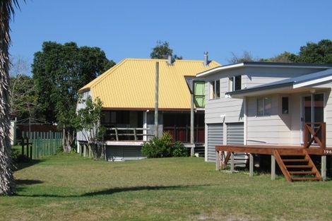 Photo of property in 196b Captain Cook Road, Cooks Beach, Whitianga, 3591
