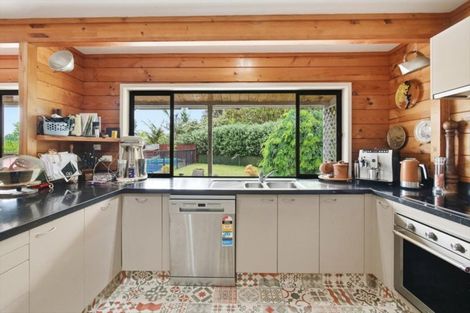 Photo of property in 63 Kayelene Place, Omokoroa, 3114