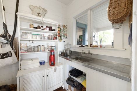 Photo of property in 10 Church Road, Maketu, Paengaroa, 3189