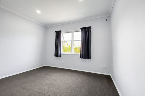 Photo of property in 5 Tarawera Road, Johnsonville, Wellington, 6037