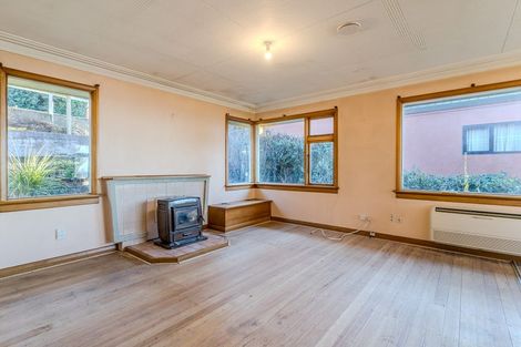 Photo of property in 21 Seaview Terrace, Kew, Dunedin, 9012