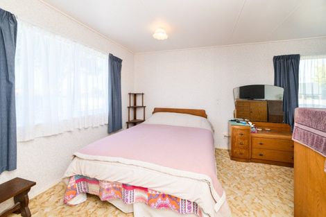 Photo of property in 32 Leander Place, Milson, Palmerston North, 4414