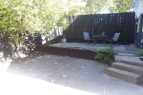 Photo of property in 2/15 Mcleod Road, Henderson, Auckland, 0612