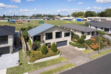 Photo of property in 28 Noble Johnston Drive, Katikati, 3129