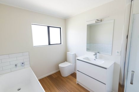 Photo of property in 21 Logan Way, Kelvin Grove, Palmerston North, 4414