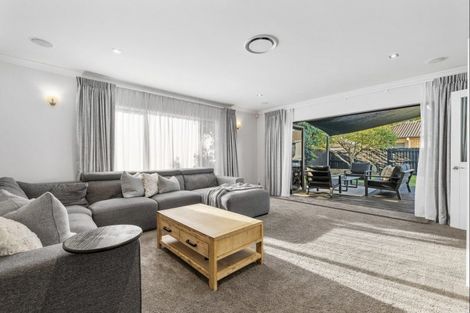 Photo of property in 10 Koro Mews, Papamoa Beach, Papamoa, 3118