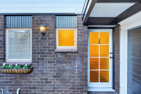 Photo of property in 2/36 Koromiko Street, New Lynn, Auckland, 0600