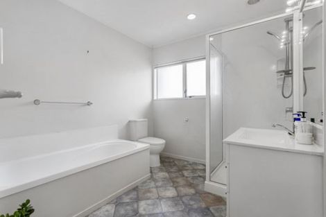 Photo of property in 3/251 Pakuranga Road, Pakuranga, Auckland, 2010