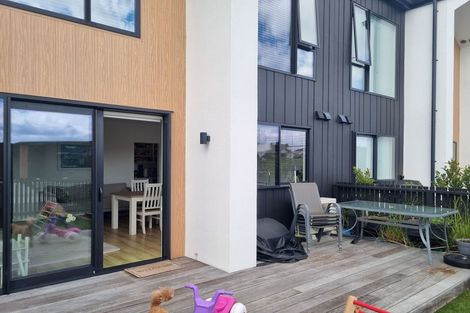 Photo of property in 5 Atutahi Lane, Papamoa Beach, Papamoa, 3118