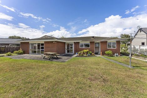 Photo of property in 44 Kentucky Way, Awapuni, Palmerston North, 4412