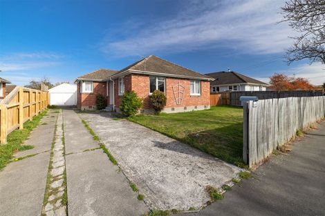 Photo of property in 67 Hoani Street, Northcote, Christchurch, 8052