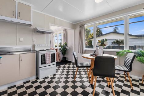 Photo of property in 31 Mckee Avenue, Fenton Park, Rotorua, 3010