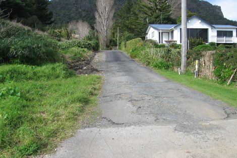 Photo of property in 2015 Whangarei Heads Road, Whangarei Heads, Whangarei, 0174