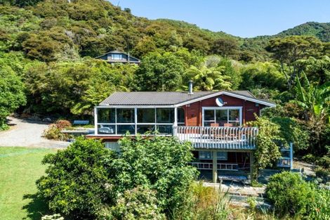 Photo of property in 236 Moetapu Bay Road, Moetapu Bay, Picton, 7282