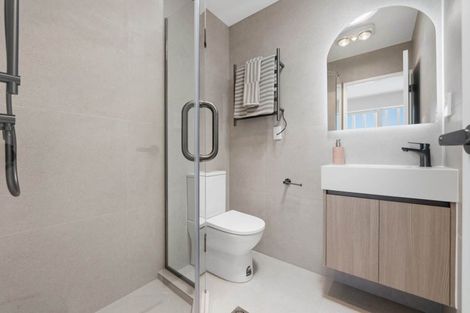 Photo of property in 1/186 Forrest Hill Road, Forrest Hill, Auckland, 0620