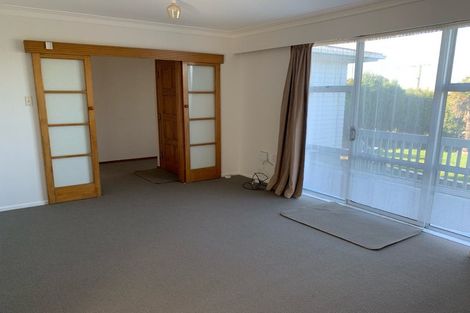 Photo of property in 41 Parrs Cross Road, Henderson, Auckland, 0612