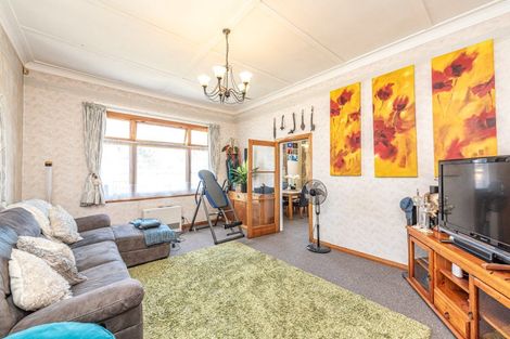 Photo of property in 1 Parkes Avenue, Saint Johns Hill, Whanganui, 4501