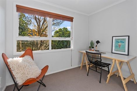 Photo of property in 20 Avonhead Road, Avonhead, Christchurch, 8042