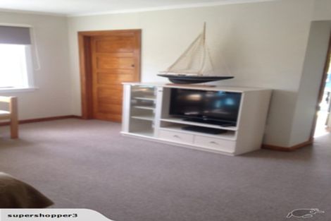Photo of property in 16 Freyberg Street, Roslyn, Palmerston North, 4414