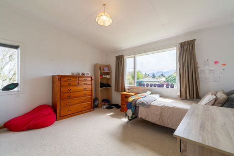 Photo of property in 30 Moana Crescent, Te Anau, 9600