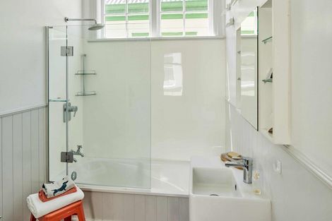 Photo of property in 6 Porritt Avenue, Mount Victoria, Wellington, 6011