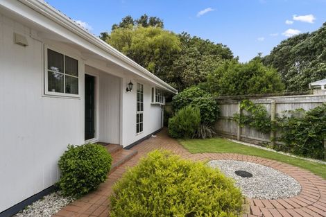 Photo of property in 5 Prudence Place, Oakura, 4314